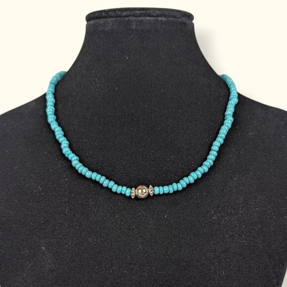 (2/$20) V. Turquoise Beaded Necklace - Picture 1 of 5